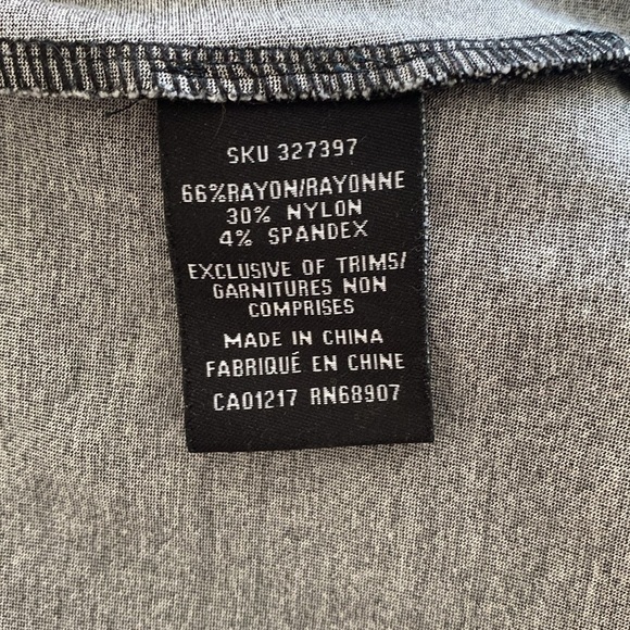 Structured and Stretchy Shirt - Picture 5 of 5